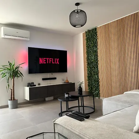 Lägenhet Liege Luxe & Jacuzzi Sous Les Etoiles