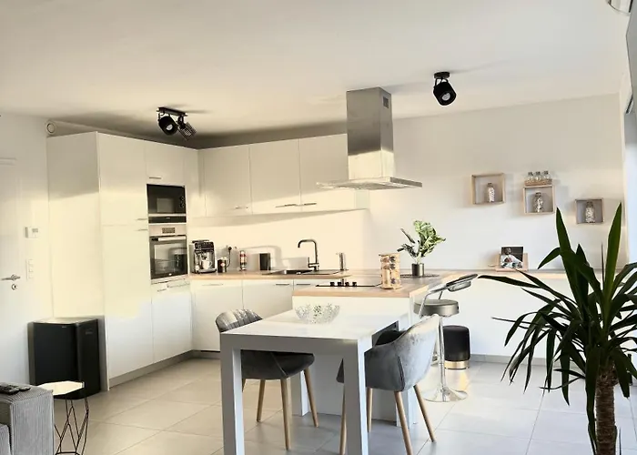 Lägenhet Liege Luxe & Jacuzzi Sous Les Etoiles *